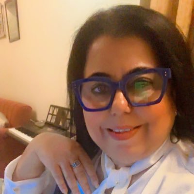 Author ✍️ Truth is bitter |Poetry flows in my blood |Read books |Live,Laugh Love |gogreen