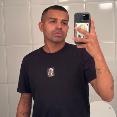 Edvaldoalves25's profile picture. 