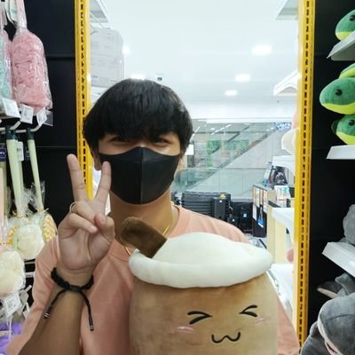 Lili2127191994's profile picture. 