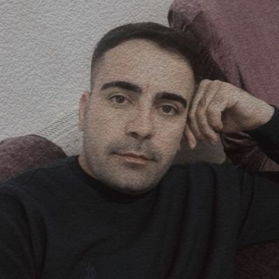 Maku1374's profile picture. 