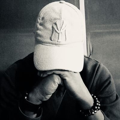 ▶ Media Consultant 👦Father 👰Husband
⚽ @Arsenal ⚽ @EnyimbaFC🐘
🏠 Isale Eko Prince 👶🏽Ikorodu bred
🌐 Founder @ArsenalNigeria_
⚽Journalist