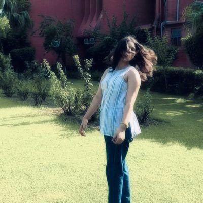 poojajaat011's profile picture. Truth over trend. Vibes over validation. 🌼 Pooja | Dreamer 💭 | Jaipur 🇮🇳