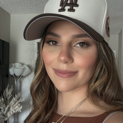 part time lawyer, full time hot mom, baseball fanatic 🫶🏼⚾️