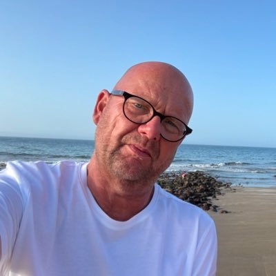 machiel1's profile picture. Mannen gaan naar hun werk, legendes draaien tomaten