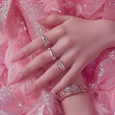 Susan95254851's profile picture. jovial and annoying