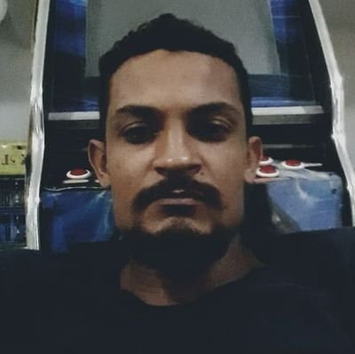 Eu? 
Um prazer raro.