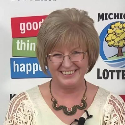 I'm Julie Leach the $310.5Million Jackpot winner, I'm donating to 50 random individuals