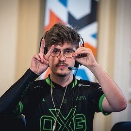 🇩🇪 | Team= Lebron Luca |
S1 - Dach-League 🏆 S1 - DieMeisterschaft 🥉
Hund @r6sushi
