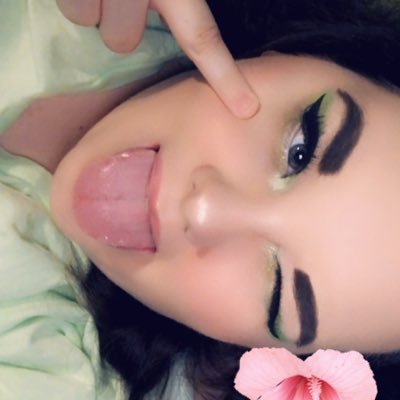 jemmabee_'s profile picture. Jemma 🌙 | any pronouns | 27 | sometimes retweets nsfw, minors DNI | yeehaw 🤠🌵| find me more often on bsky @ https://t.co/LfZ2IzESfe