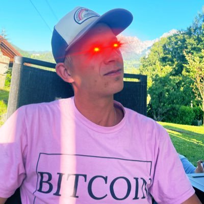 Vater I Ehemann I Stoiker I ₿itcoiner I Anhänger der österreichische Schule I ₿itcoin Marketing Department I https://t.co/4evE8jpEhq