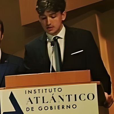 jmleonranero's profile picture. Investigador posdoctoral @Unibo y @UPVEHU / Dr. en Ciencia Política por @UPVEHU / Mgtr. por @AtlanticoIE (IADG) y @UAM_Madrid / Fund. @asocagoraxxi