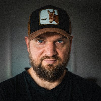 I help people learn programming from scratch and land a job in IT. | YouTube Channel 🎬 Programistafrontend (5k+ Followers) | Newsletter 📧 Programistafrontend