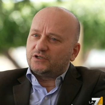 Giornalista professionista La Sicilia e https://t.co/NrzxD216N7, fondamentalista interista, papà, marito, qui niente cronaca SOLO opinioni personali (OPINIONI).