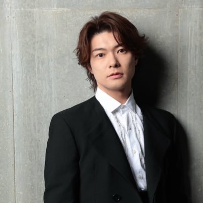 Musical Actor and Singer 〈@RealTraum メンバー〉 Now⇨🎙️〜9/30「#ジャージー・ボーイズ」 Team BLACK Next⇨🇫🇷10/13〜15「#メリー・ウィドウ」お問い合わせ⇨s.keisuke55@gmail.com