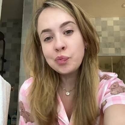 mia_alliso93295's profile picture. Professional