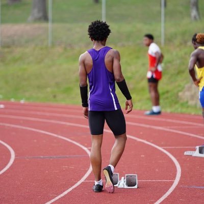 Class of 26’ Desoto Central High School, Sprinter 200m: 22.3 400m: 51.6 Contact info: 901-389-0808 Brycesingleton000@gmail.com