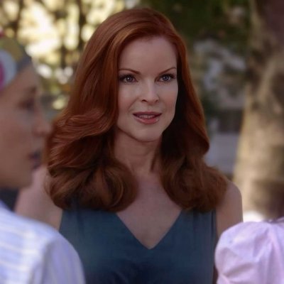 noneademmiramur's profile picture. back when i was livin' for the hope of it all