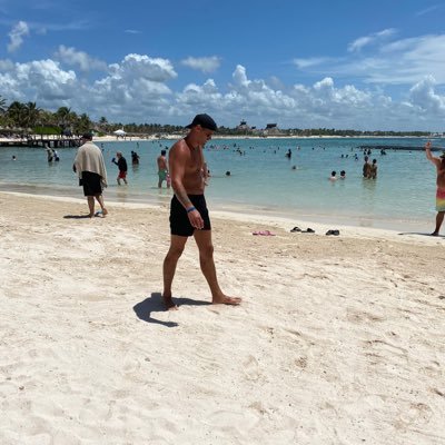 Ryanst448289's profile picture. 