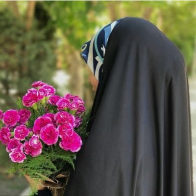 دیندار آن است که در کشاکش بلا دیندار بماند
وگرنه در هنگام راحتی و فراغت چه بسیارند اهل دل... سلامتی رهبرم امام خامنه ای صلوات.
