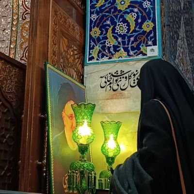 هـنآكإِلھُلـاٰتُصَـدَّقْوَحتَـكْ…//.
یک ده هشتادی...😎✌🏻