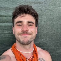 Chad (@crobvax) Twitter profile photo