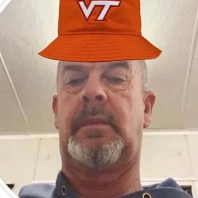 RoyPooper's profile picture. Miller Lite enthusiast. Northwestern Mutual Associate. Former fraternity meteorologist. Make ACC Great Again #ridethelightning #5thyear