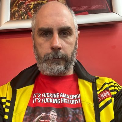 Army Brat Est. Belfast 77 @AberdeenFC Season ticket since 89. Eater of 🥧🥧Dad to Leia, my👼 baby 12/2/16. Status Quo & SLF Cat Dad of 🐈⬛🐈🐈⬛🐈🐈⬛
