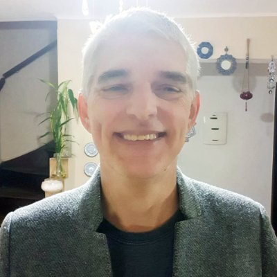 gugahossein's profile picture. Constelador Sistêmico Organizacional | Diagnóstico & Reestruturação de Empresas | Campo Invisível nos Resultados