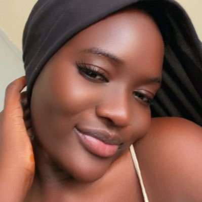 Cheikh_Al_Islam ci xol💞 | Sanar'Reine | PhD student in communication #Leboumaalimarame❤️ #locksée | cooking addict #LaTeaM1 | https://t.co/a7sofn5PN7