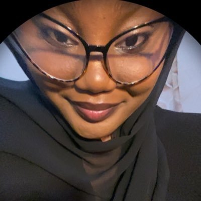amiinarabiu's profile picture. just a girl • full time product designer • part time yapper