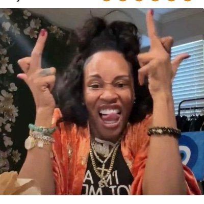Former Radio & Entertainment Journalist/Philanthropist
🇯🇲 O-Town to Flo Town
I like my wings fried hard w/ Florida Girl Sauce
(Thoughts & opinions are my own)