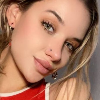 your new fav 💖 21
pics, vids, vibes 🔥
bio = all of me