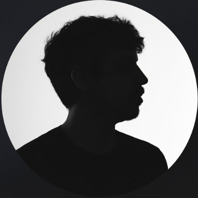 Exploring visual abstraction through generative AI ✦
Designer working at the intersection of creativity and computation.
Based in 🇦🇷.