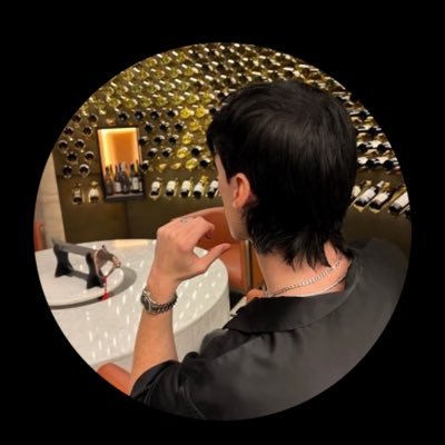 Crypto Trader since 2018 & bitcoin investor since 2014| the swing king| Market psychology & chart Expert