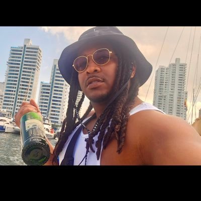 DatBoyDenziL's profile picture. Tomorrow til infinity 💸🏃🏾‍♂️