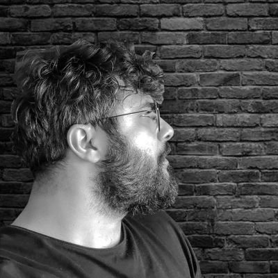Çelikten iradeli bir inşa makinesi