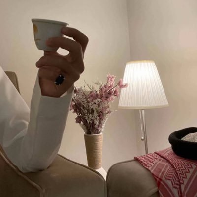 يازين من حبك بعيوبك قبل محاسنك ويازين من حبك وهو عارف كل عيوبك