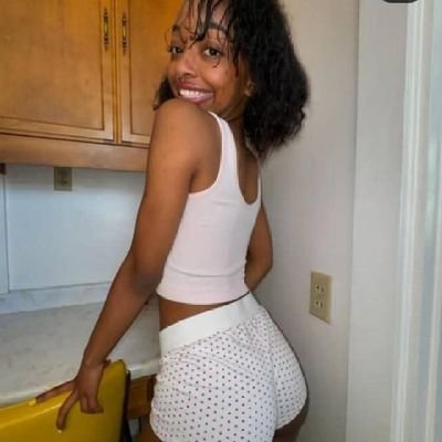 😊 Nudist pansexual/contact creator!! TIP ME FOR NUDES (NO MEETING)