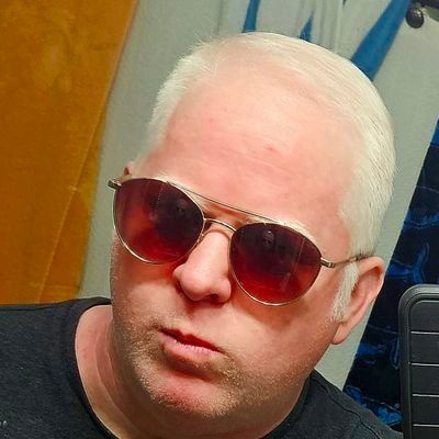 Singer-songwriter producing indie rock & alt-country music from Hattiesburg, MS.
https://t.co/3YvuVKoRXg