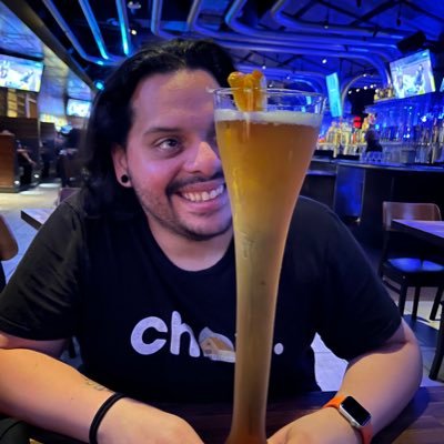 Hopeless romantic | Stage 1 Pokémon Professor | Concert enjoyer | Cybersecurity student