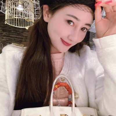 leejingnuan4144's profile picture. 💼 Founder | 🎤 TEDx SpeakerObsessed with building empires & empowering women 💪Coffee, Canva & late-night strategy sessions ☕🧠 🇺🇸🇺🇸