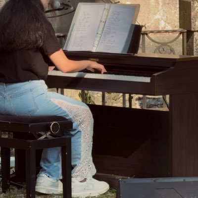 Adoro le macchine che girano in cerchio e 11 scemi che corrono dietro a un pallone.CL16❤️SSL 🦅🎶MM,Tananai,Santi Francesi,Il Volo,Bresh,Ultimo,Ermal Meta🎶