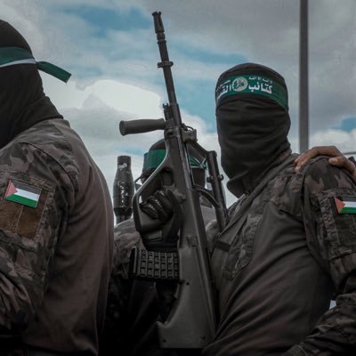 فمضينا في طريقٍ شائكٍ نتخلّى فيه عن كلّ الرغاب !