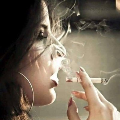 I’m a real female💋. If you like my content please follow me. Open to polite chat. Dont be shy say hi. #SmokingFetish