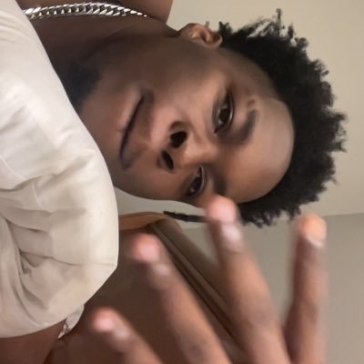 BENJI’S music page🎶/23yrs/Yes I sell vids💦/ priv page @132benji $20 entry ft. @posionfuckinivy