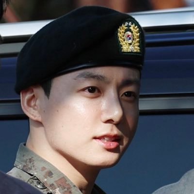 HayanAlbina's profile picture. 