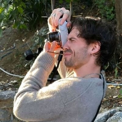 diziseveri's profile picture. 