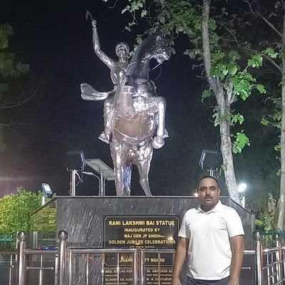 Pranidhi3K's profile picture. Patriot type.....