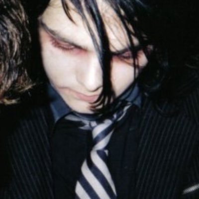 mychemcore's profile picture. think happy thoughts