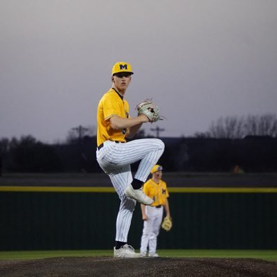 CalebBlackstoc8's profile picture. @alvinCCbaseball LHP | 469-408-9925